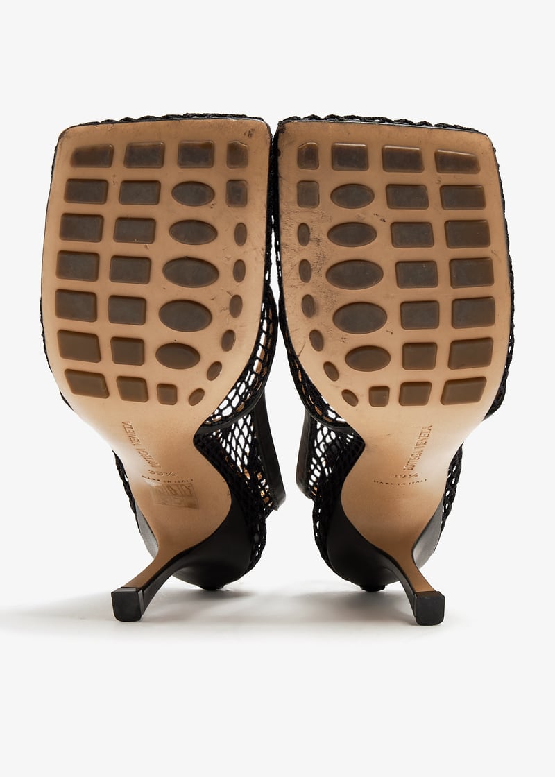 Bottega Veneta Pre-Loved Stretch pumps for Women - Black in