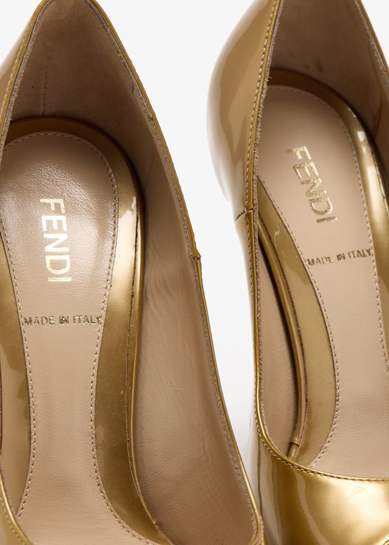 FENDI Pre-Loved Zucca peep-toe pumps for Women - Gold in