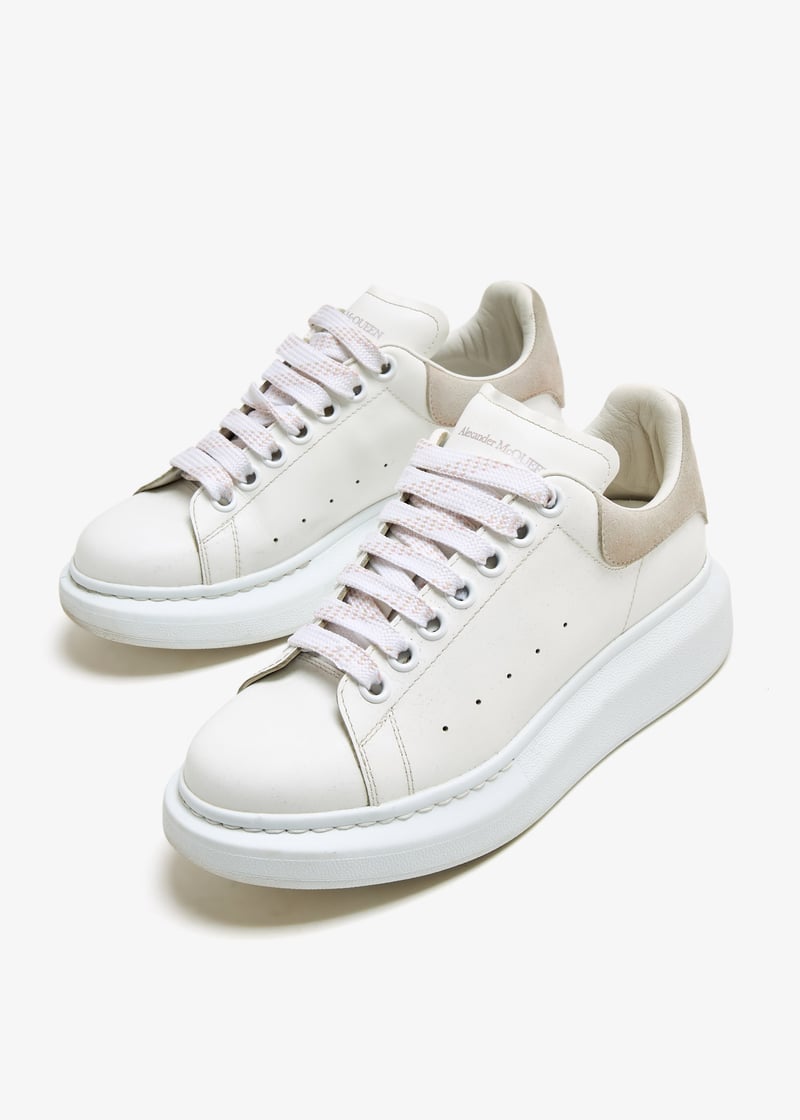 100％品質 Alexander McQueen Pre-Loved Oversized sneakers for Women 洋書