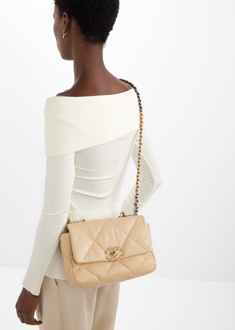 Outfit Chanel 19 Beige Outfit Light Beige Chanel 19 Medium Chanel