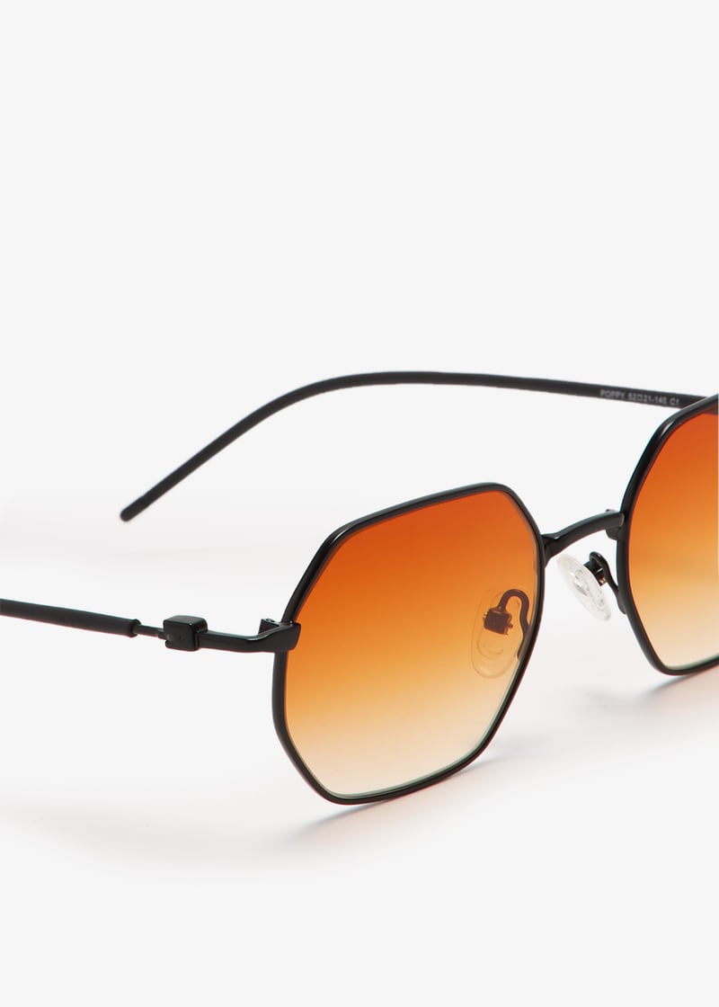 poppy-black_5.jpg?ts=20241116030524