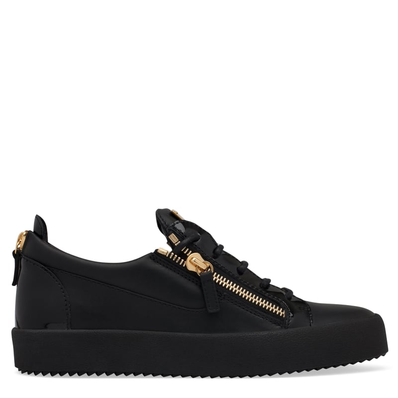 rm6000006-nero_1.jpg