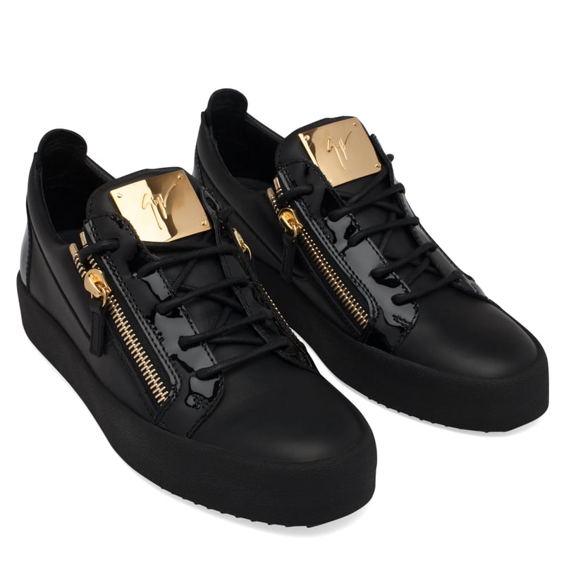 rm6000006-nero_2.jpg