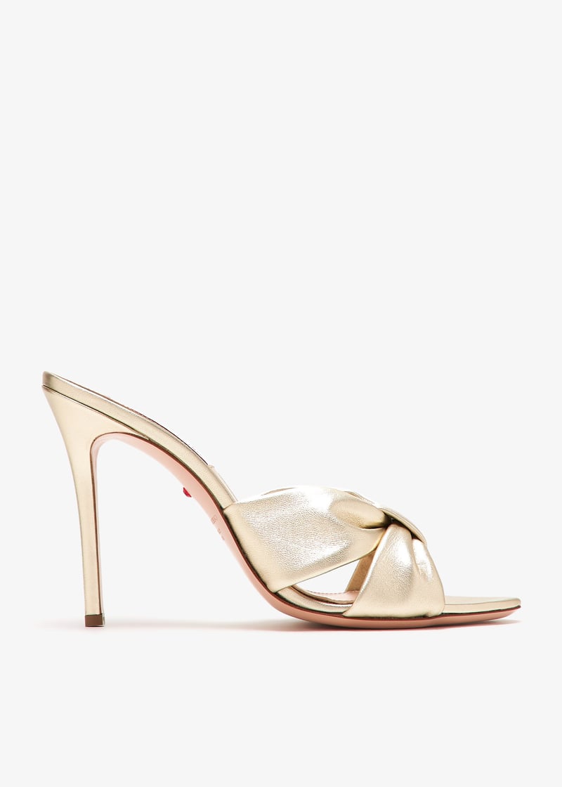 robyn-105-gold_1.jpg?ts=20241106030524