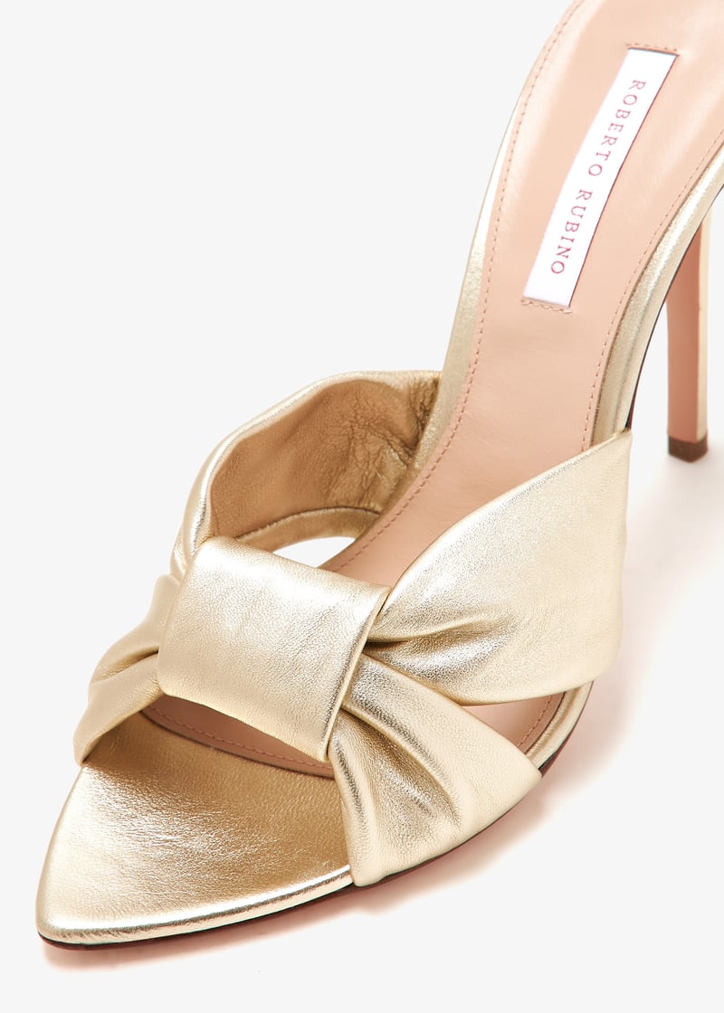 robyn-105-gold_5.jpg?ts=20241106030524