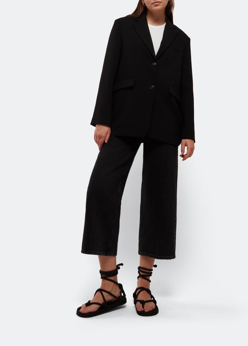 romano-w-black_2.jpg?ts=20220504185334