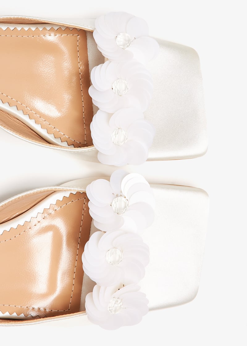 sandalsfleursdelune-offwht_5.jpg?ts=20240928030522