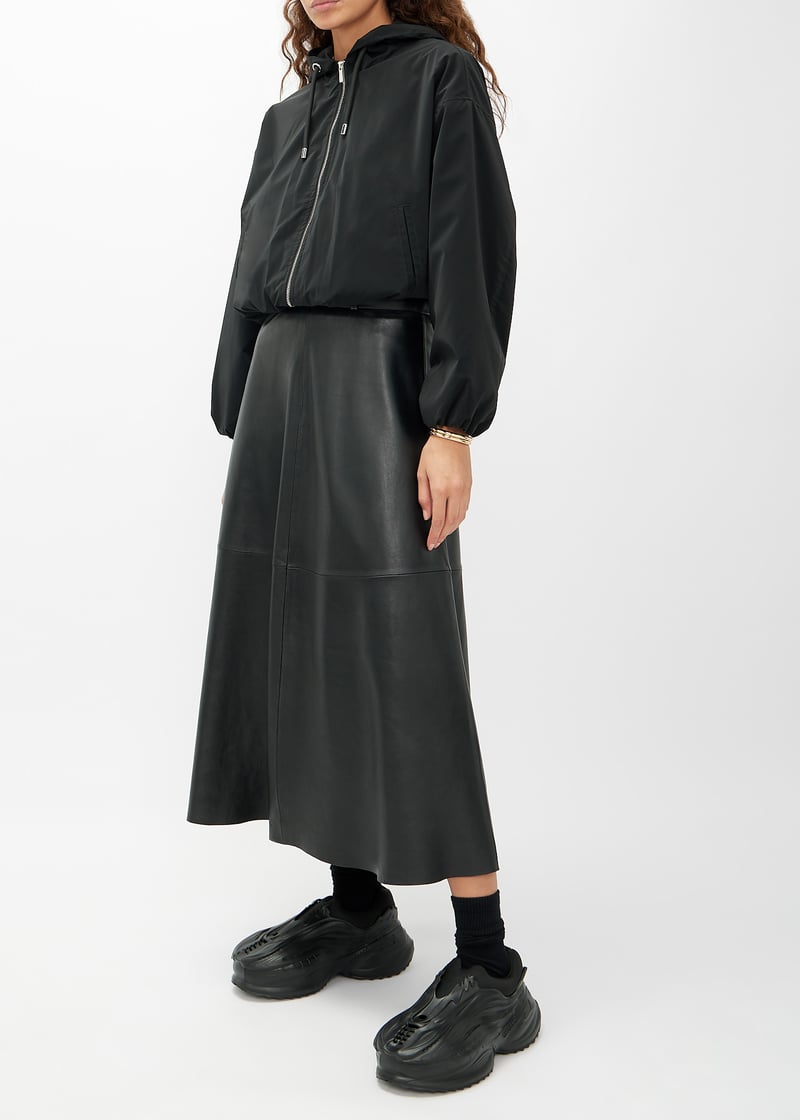 ss0001-black_3.jpg?ts=20240920033131