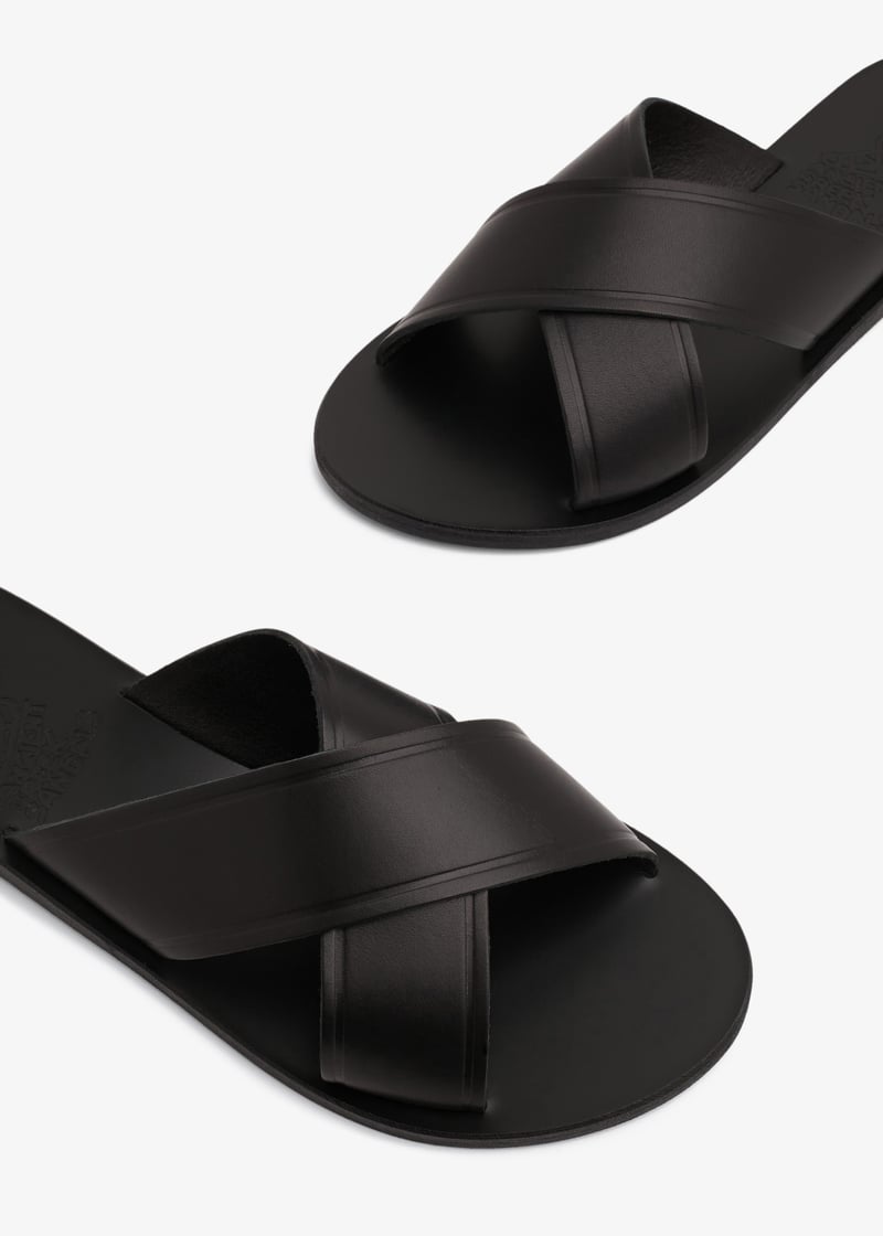 thais-blck_3.jpg?ts=20240716034054