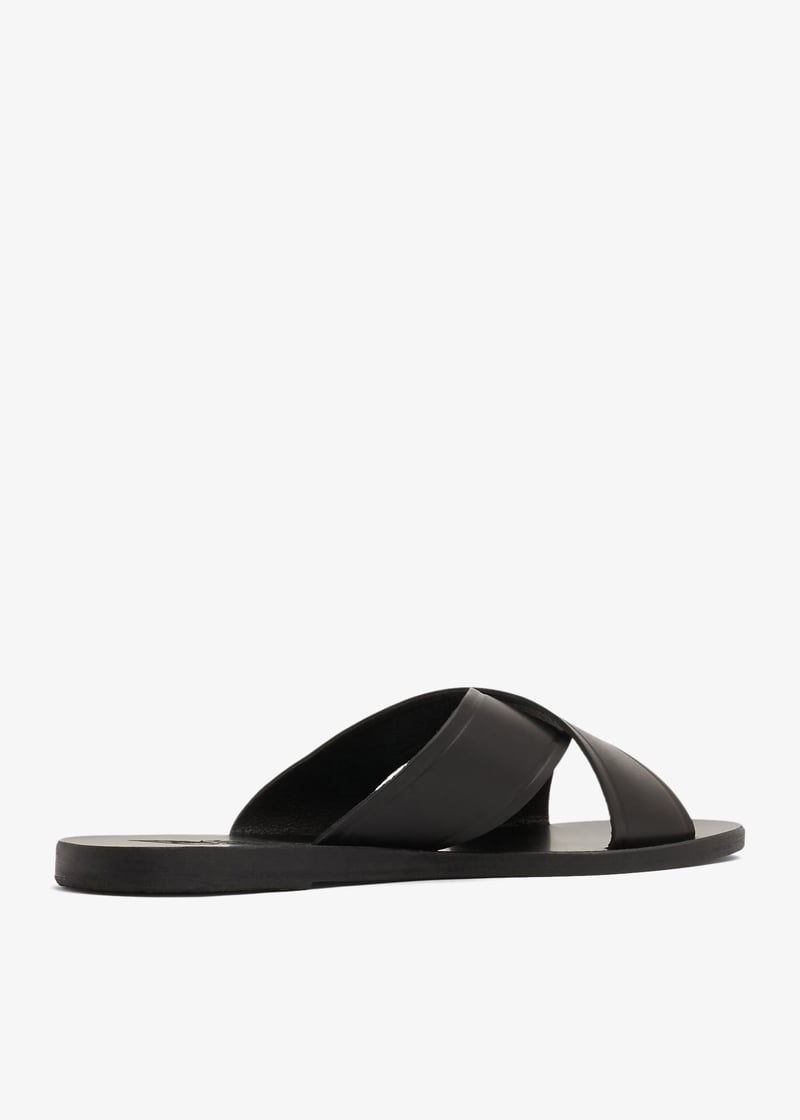thais-blck_4.jpg?ts=20240716034054