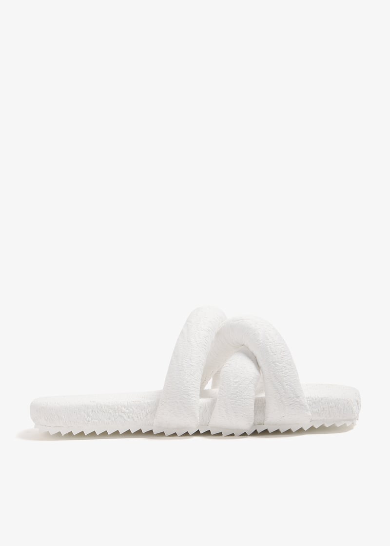 ts0037-whtjqr_1.jpg?ts=20240405034542