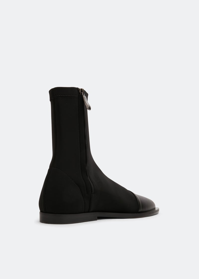 u0042-t01-black_3.jpg?ts=20220426121240