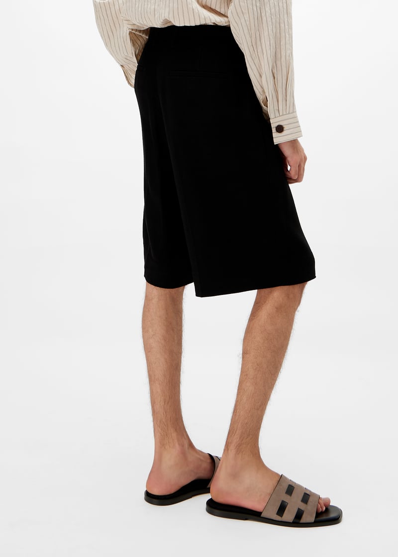 u0076-b04-gryblk_2.jpg?ts=20231104030512