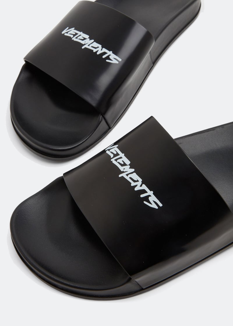 ue52fl500b-2400-blkwht_2.jpg?ts=20220504190012