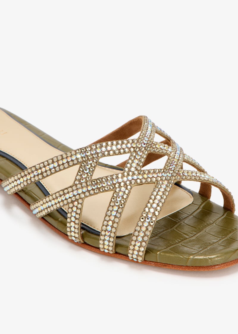 zuri-khaki_5.jpg?ts=20241219034037