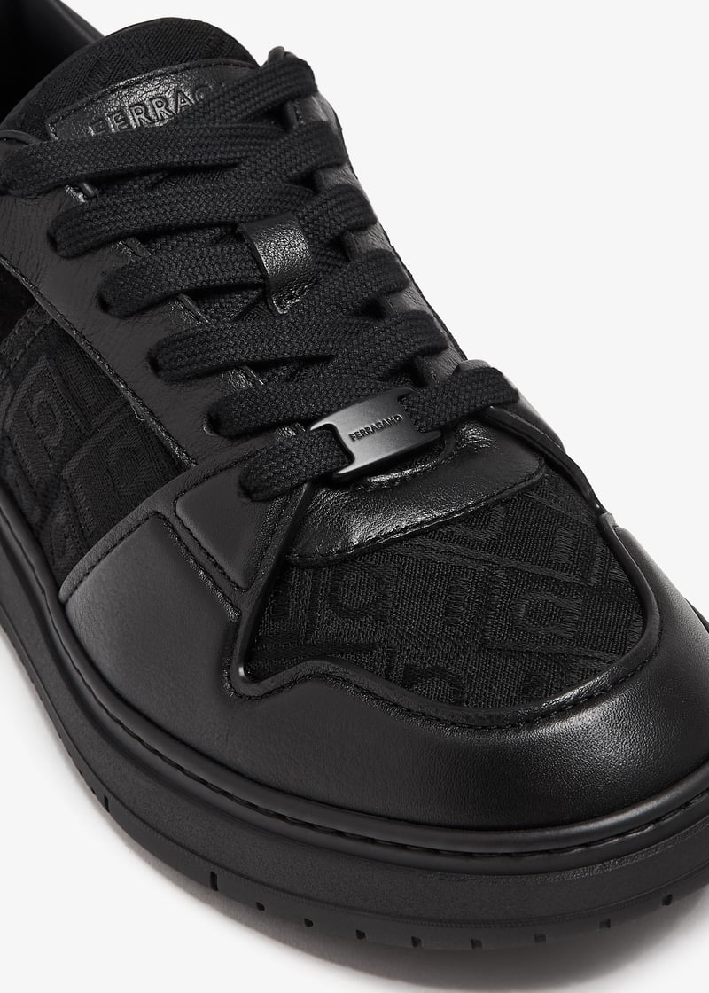 スニーカー FERRAGAMO SS24 'Dennis' sneakers (770882 007) Ferragamo 'dennis' Sneakers | italist