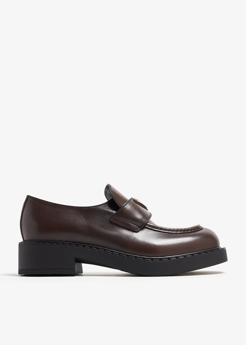 【関税&送料込】Prada Brown Leather Equal Loafers Prada Equal Brushed Leather Loafers | Saks Fifth Avenue