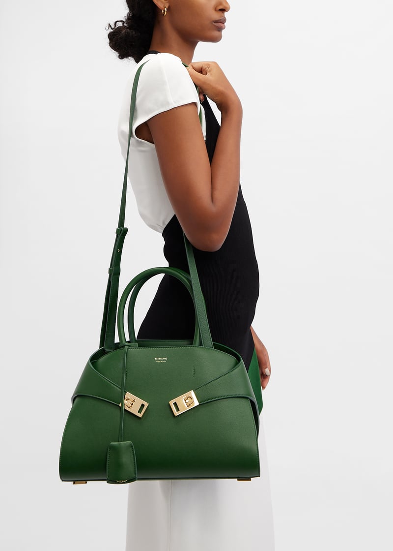24AW new/FERRAGAMO ハグスモールレザートートバッグ Bag Green 22465405_53180855_600.jpg