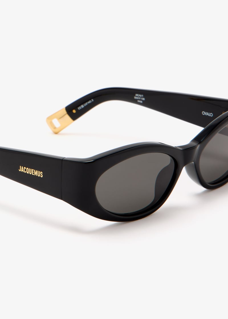 Jacquemus Les Lunettes Ovalo sunglasses for Women - Black in