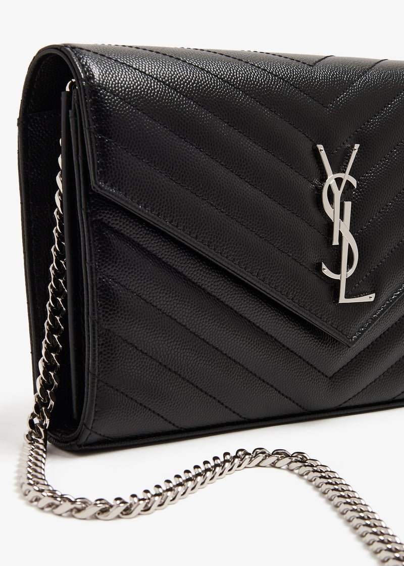 ヘアアクセサリー Saint Laurent Clutch with chain Cassandre black Saint Laurent Classic Cassandre chain wallet for Women