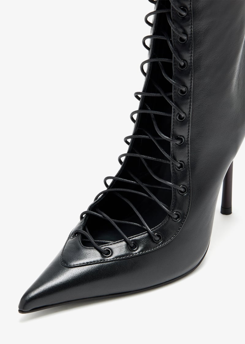 ショートブーツ・ブーティ LE SILLA 'Colette' boots Le Silla Colette boots for Women - Black in UAE | Level Shoes