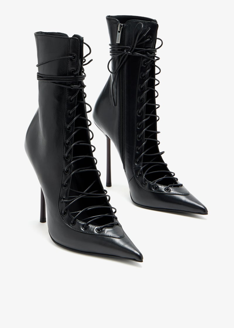 Le Silla Colette boots for Women - Black in UAE | Level Shoes