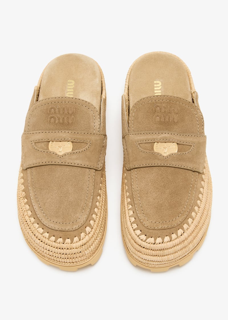 Miu Miu Suede flatform mules 関税込 ミュウミュウのスリッパ Miu Miu Suede and raffia flatform mules for Women - Beige in
