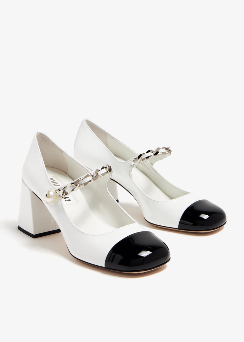 パンプス MIUMIU WHITE LEATHER PUMPS Slingback studded leather pumps in white - Miu Miu | Mytheresa
