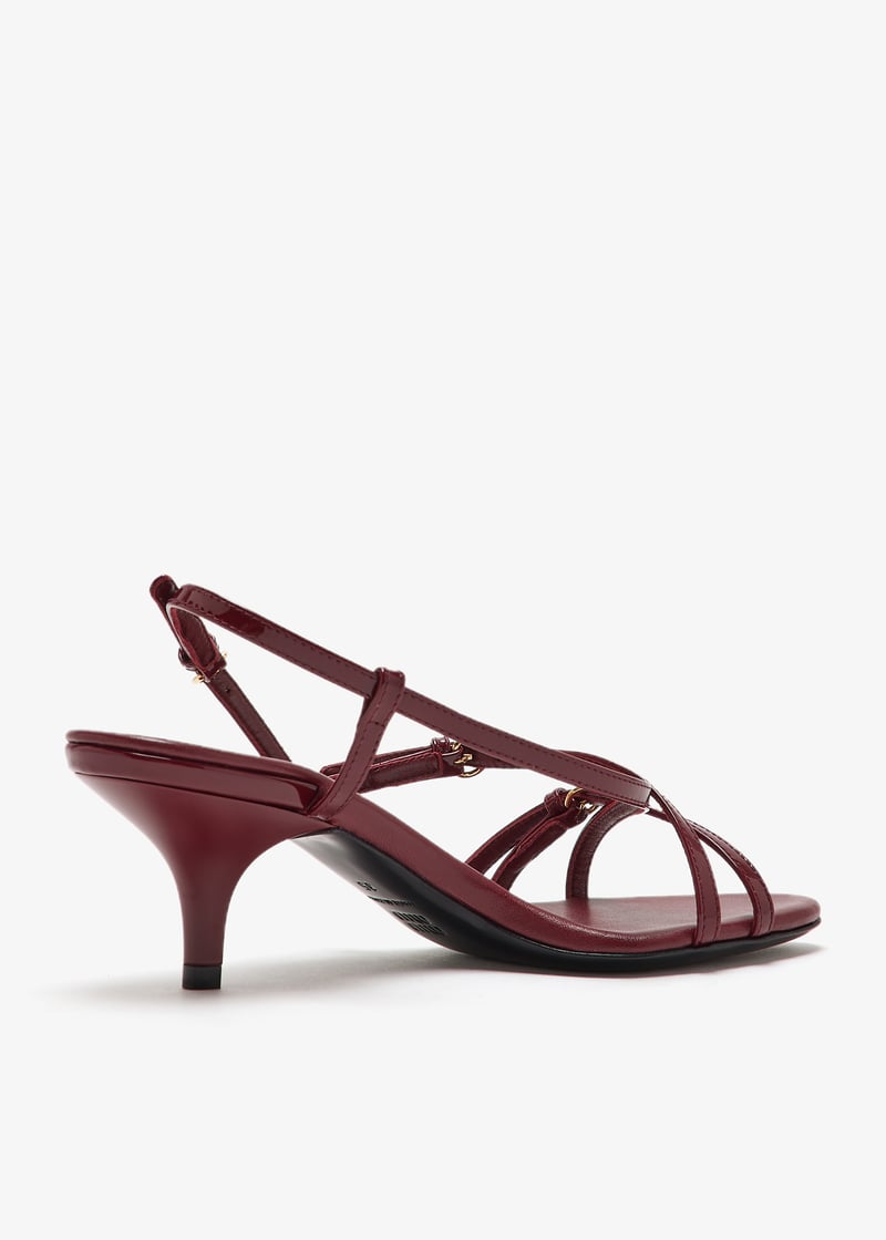 サンダル・ミュール MIUMIU PATENT LEATHER SANDALS WITH BUCKLES Miu Miu Patent leather sandals with buckles for Women
