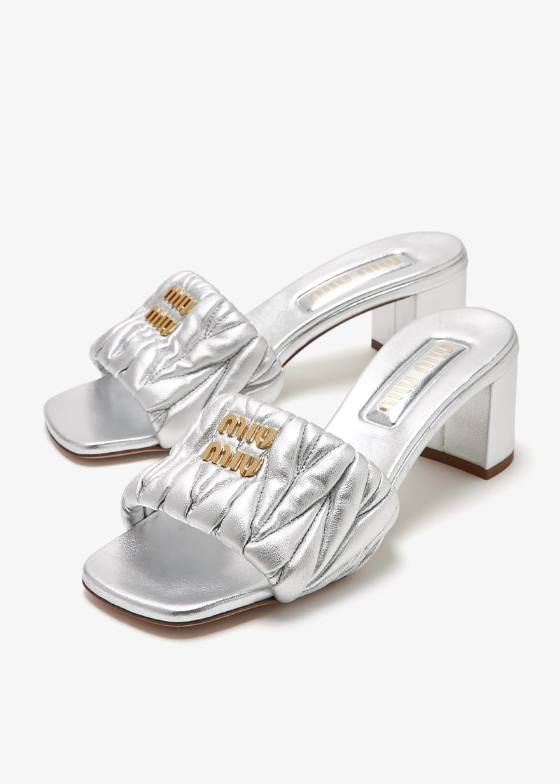 サンダル・ミュール MIU MIU leather mules with heel 5XX620 3AQP Miu Miu Open-toe Leather Mules In Black | ModeSens