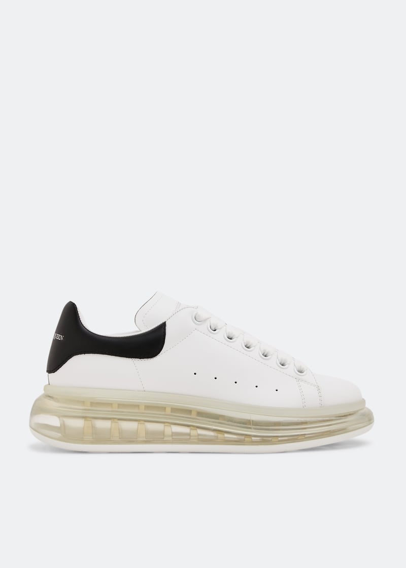 ALEXANDER MCQUEEN｜SNEAKERS (611698 WHX98 9061) Alexander McQueen Black Clear Sole Oversized Sneakers