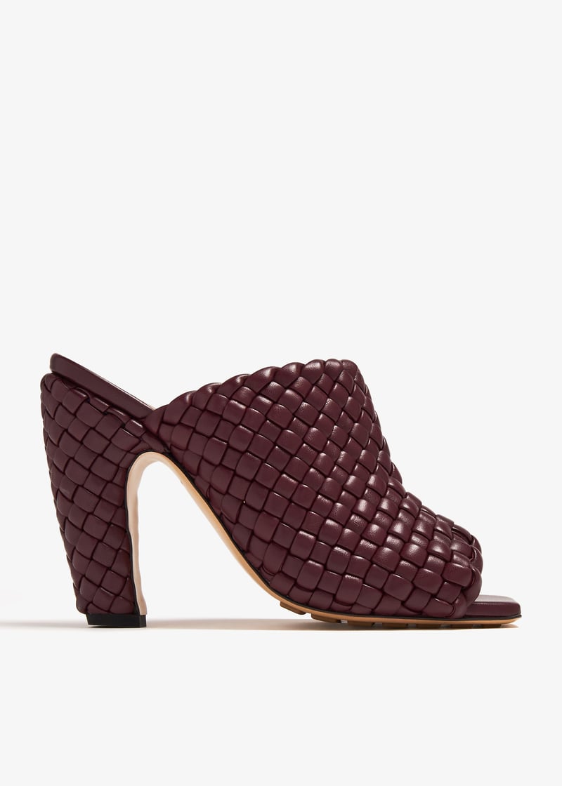 サンダル・ミュール BOTTEGA VENETA CANALAZZO NAPPA SANDALS Bottega Veneta Black nappa leather Cushion sandals (BOTTEGA