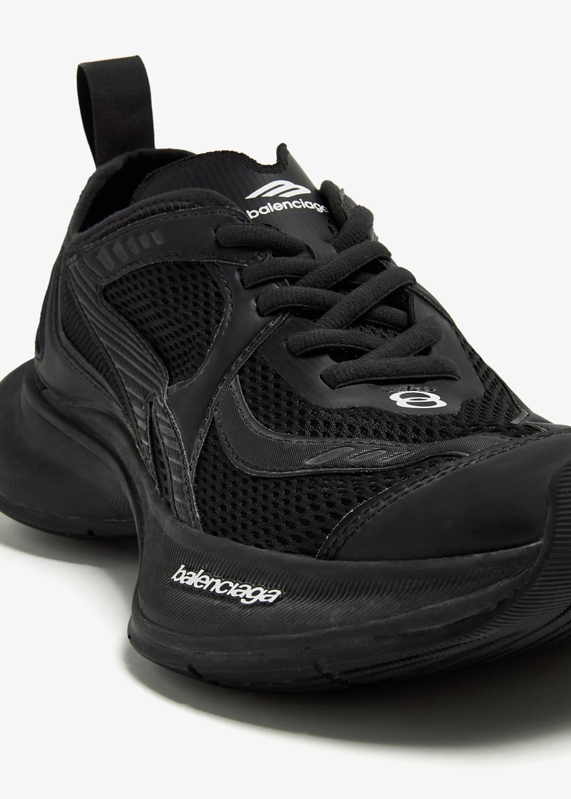 スニーカー BALENCIAGA Woman Sneakers Black 793944WFLGY 1000 Women's Circuit Sneaker in Black | Balenciaga US
