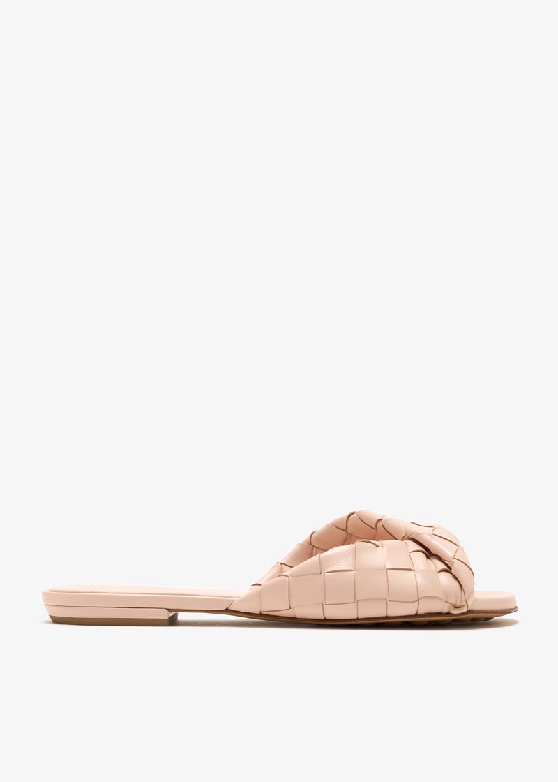 Bottega Veneta Blink flat sandals for Women - Pink in UAE