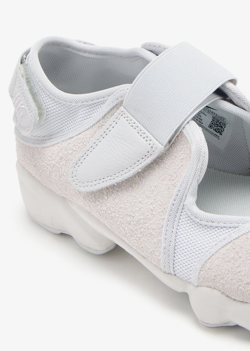 NIKE AIR RIFT 白　24cm Nike Air Rift Women's Shoes. Nike CA