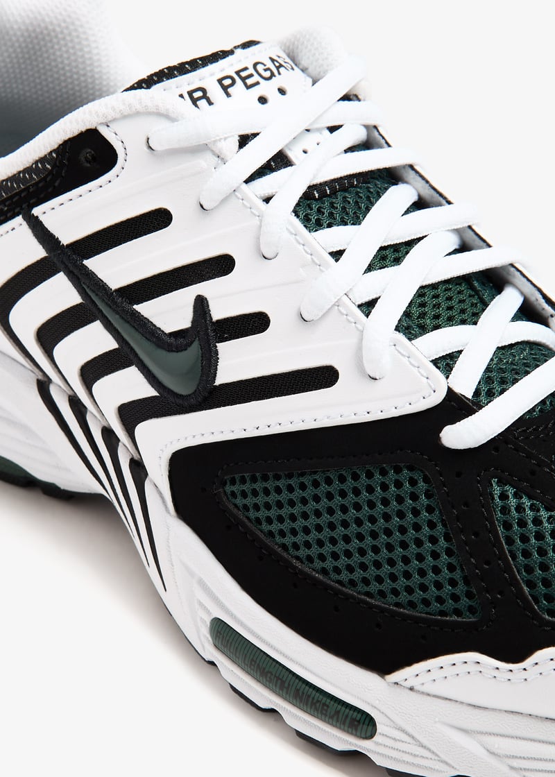 Nike Air Pegasus 2005 sneakers for Women - Green in Qatar