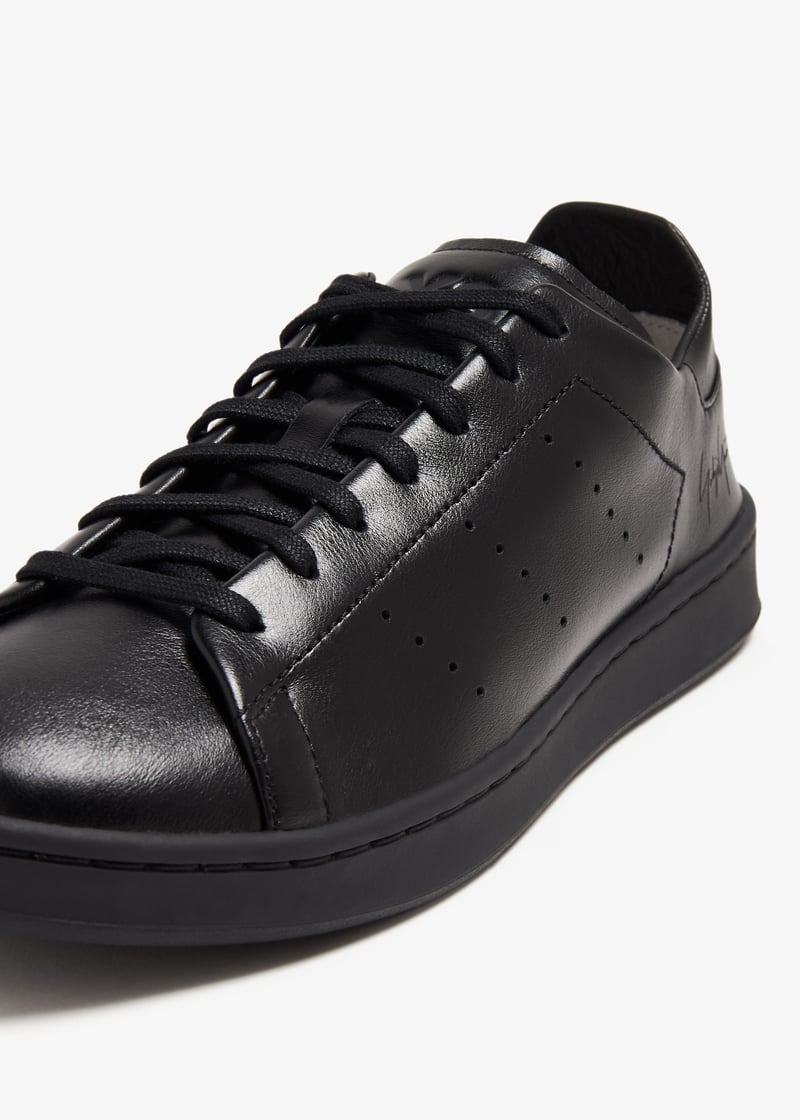 【送料&関税込】Y-3 Black Leather Sneakers - Unisex adidas Y-3 Country - Black | Free Shipping with adiClub