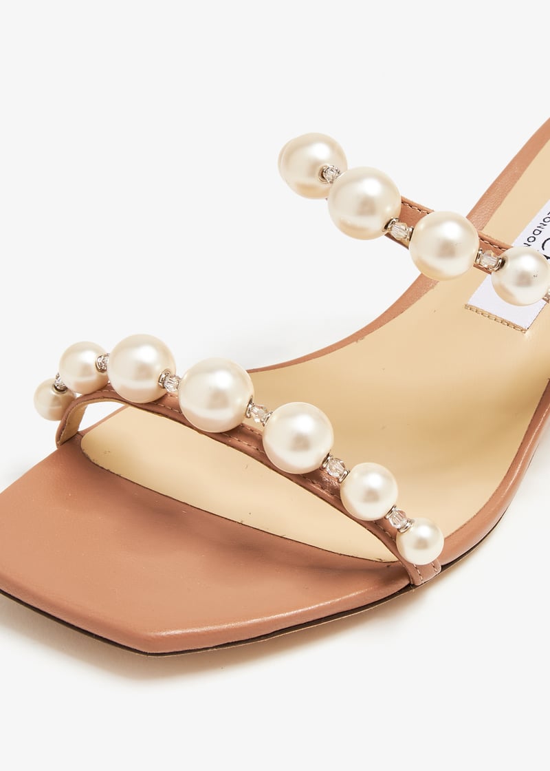 お洒落パール★Jimmy Choo AMARA 45 レザー ミュール LATTE Champagne Shimmer Suede Mules with Pearl Embellishment