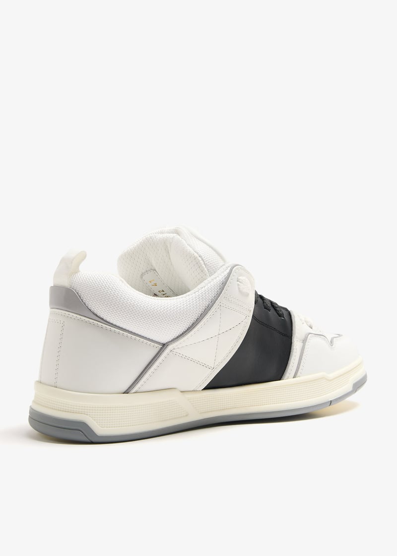 【関税＆送料込み】Valentino Garavani White Leather Low Top 21819304_52172370_1000.jpg