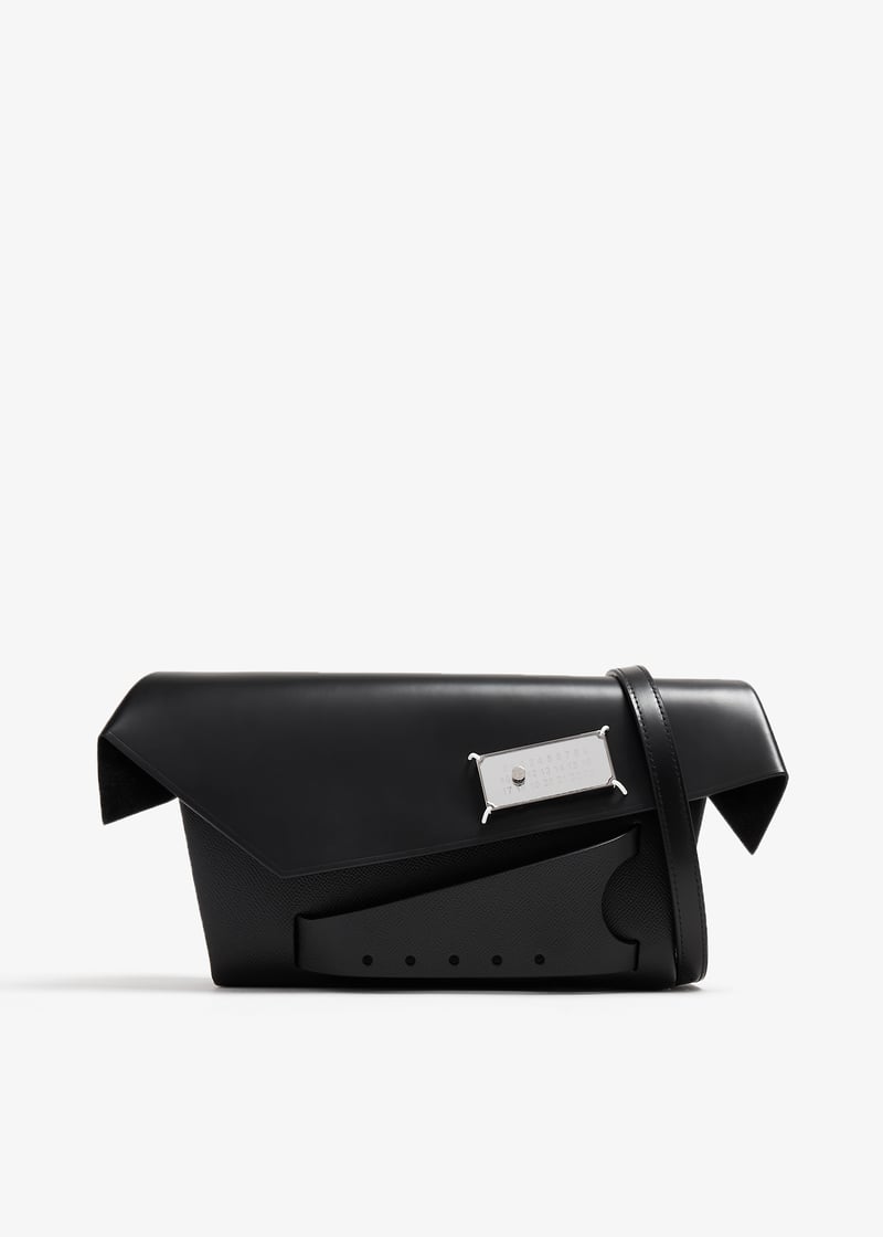 【MAISON MARGIELA】SNATCHED CLASSIQUE MEDIUM BAG Maison Margiela Black Snatched Classique Medium Bag Maison
