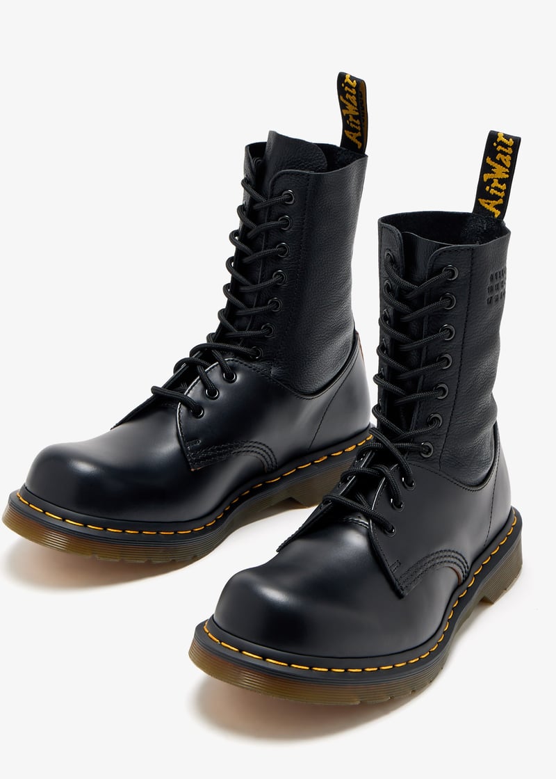 MM6 x Dr. Martens 1490 10-eye boots for Men - Black in Qatar