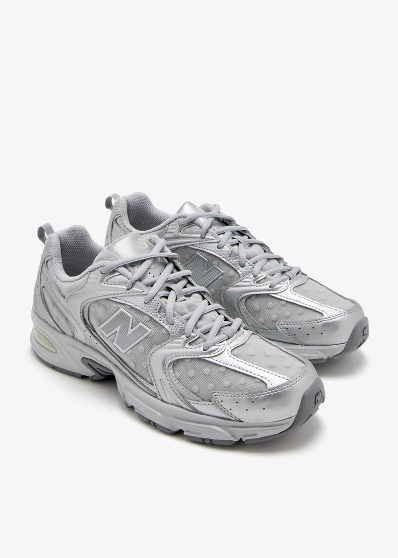【New Balance】 530 シルバーメタリック ユニセックス New Balance 530 sneakers for ADULT-UNISEX, Men, Women