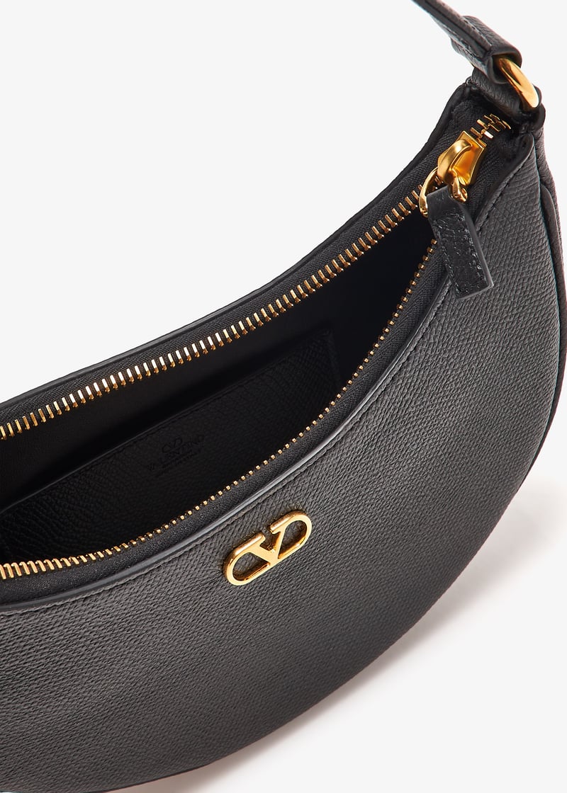 バッグ・カバンその他 Valentino Garavani VLOGO SIGNATURE BUCKLE BAG Valentino Garavani Mini Vlogo Signature Calfskin Crossbody
