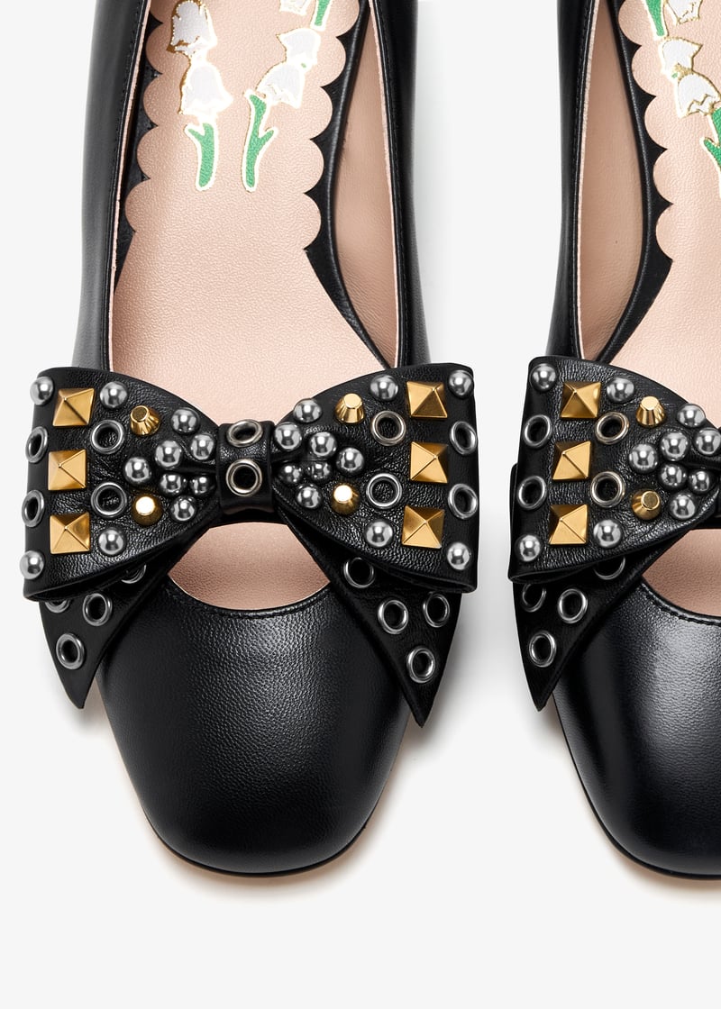 Valentino Garavani Bowow pumps for Women - Black in UAE