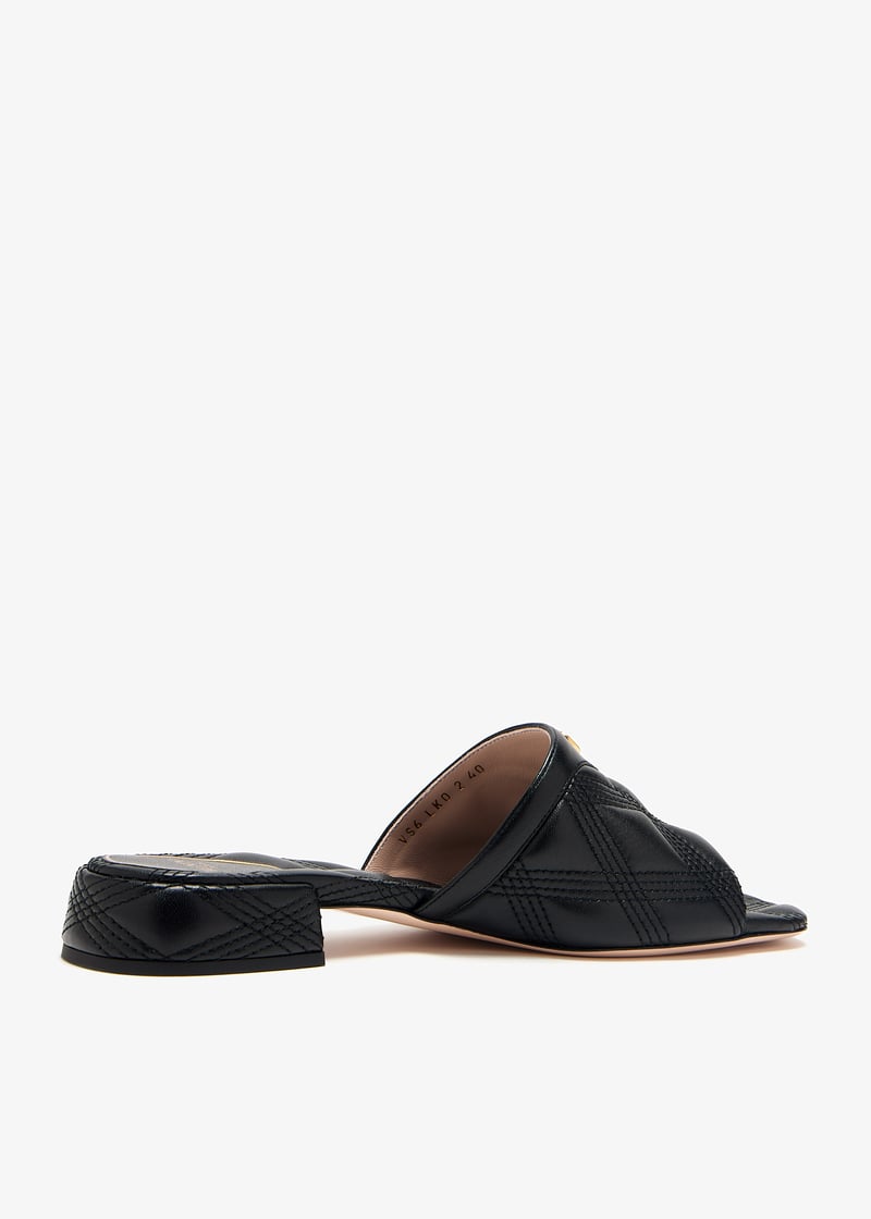 Valentino Garavani Quiltie 67 flat sandals for Women - Black
