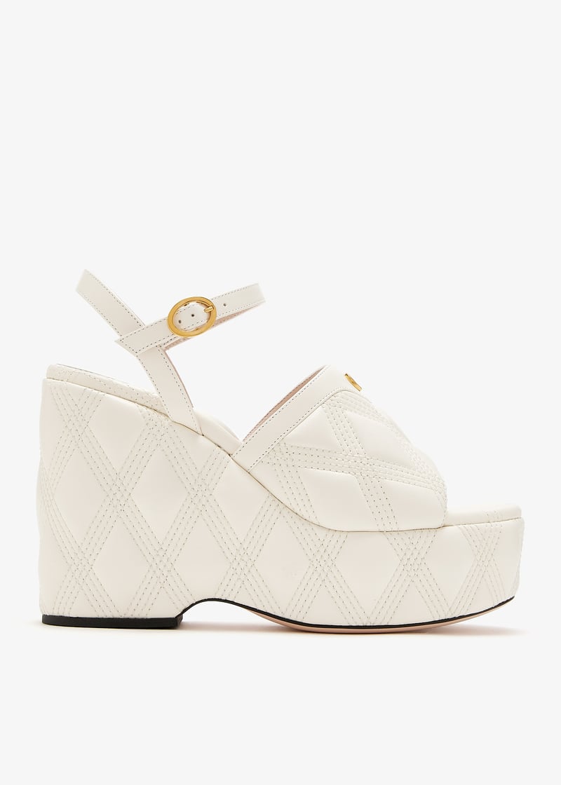 ☆厚底でスタイルアップ☆【VALENTINO】Quiltie Wedge サンダル Valentino Garavani Quiltie 67 platform sandals for Women