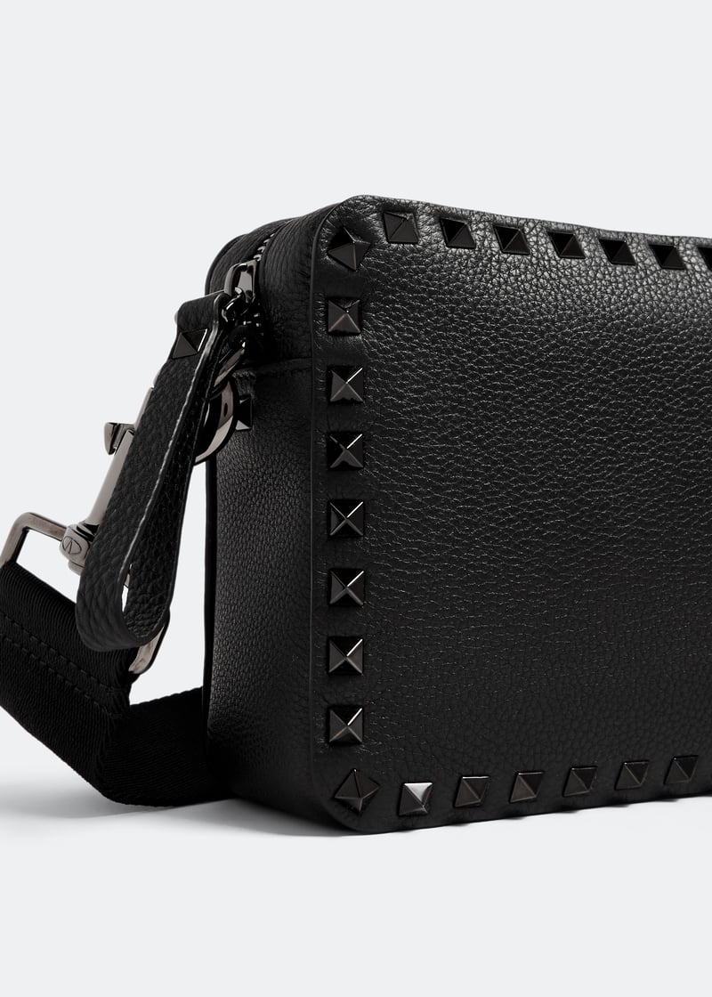 ショルダーバッグ VALENTINO GARAVANI Men Shoulder bag Black 7W2B0704TED 0NO Valentino Garavani Outlet: Bags men - Black | Valentino